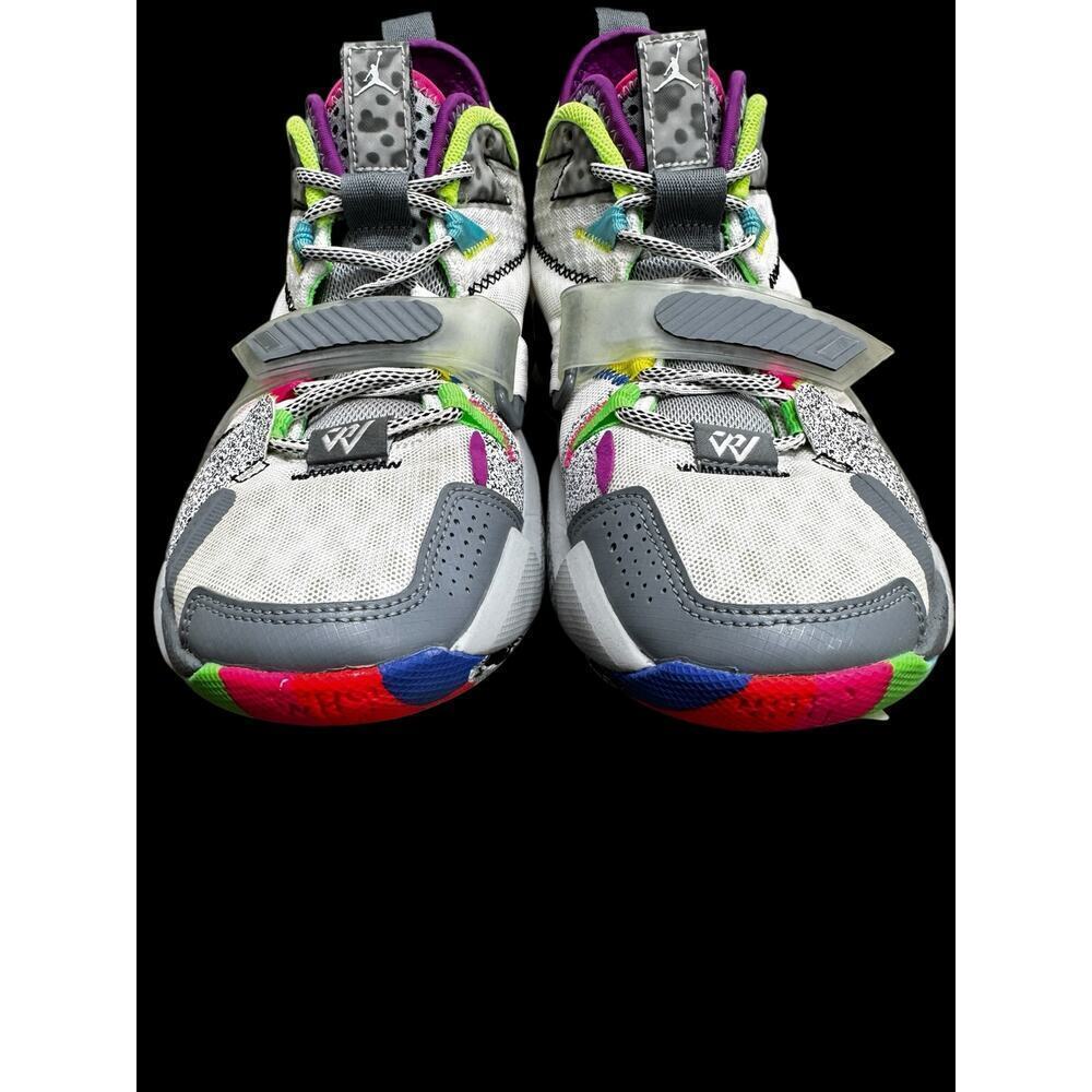 Nike
Jordan Russell Westbrook "Why Not?" Zer0.3
White-Cool Grey
Size 8 - Picture 10 of 16